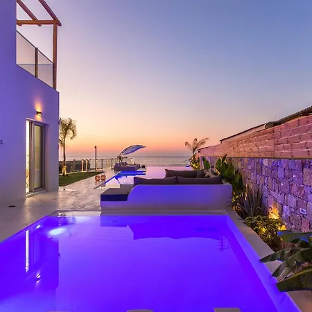 La Casa Di Mare, Luxury Front With Private Pool, Whirlpools & Sauna, By Thinkvilla Villa Skaleta