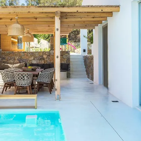 Villa La Casa Di Mare, Luxury Front With Private Pool, Whirlpools & Sauna, By Thinkvilla Skaleta