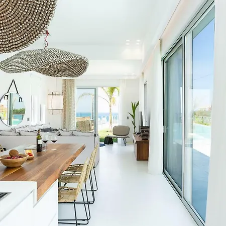 Villa La Casa Di Mare, Luxury Front With Private Pool, Whirlpools & Sauna, By Thinkvilla Skaleta