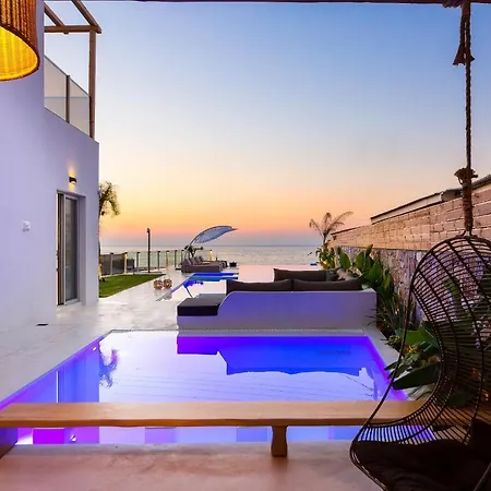 La Casa Di Mare, Luxury Front With Private Pool, Whirlpools & Sauna, By Thinkvilla Skaleta