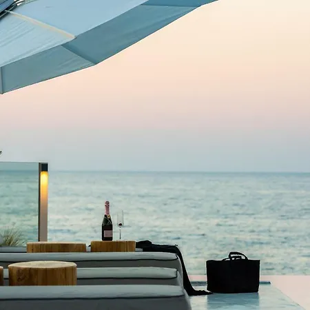 La Casa Di Mare, Luxury Front With Private Pool, Whirlpools & Sauna, By Thinkvilla *